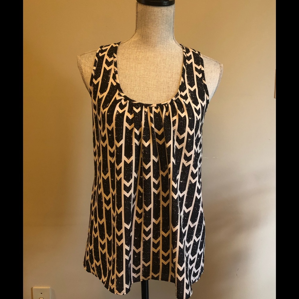EVERLY Tribal Tank
